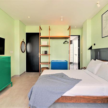 Bare Chic - Bare Boutique Stays Хошимин Экстерьер фото
