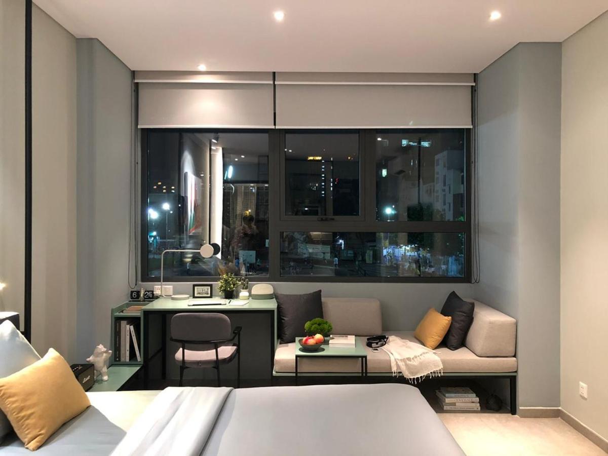 Bare Chic - Bare Boutique Stays Хошимин Экстерьер фото