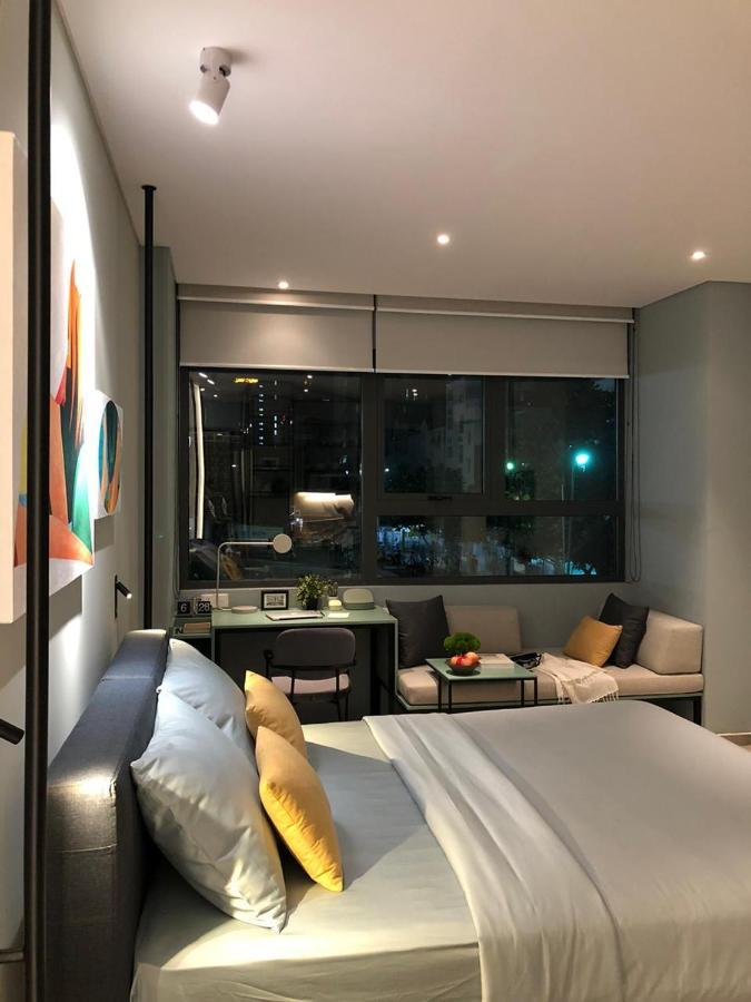 Bare Chic - Bare Boutique Stays Хошимин Экстерьер фото